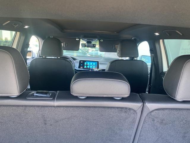 Photo of 2026 White Volkswagen Atlas Cross Sport