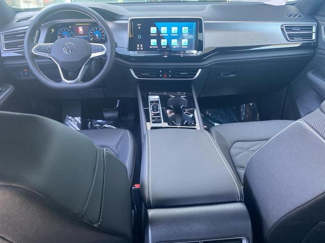 Photo of 2026 White Volkswagen Atlas Cross Sport