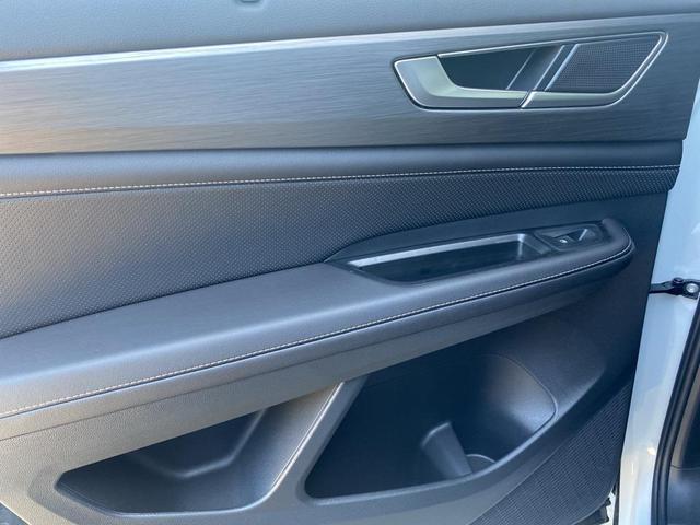Photo of 2026 White Volkswagen Atlas Cross Sport