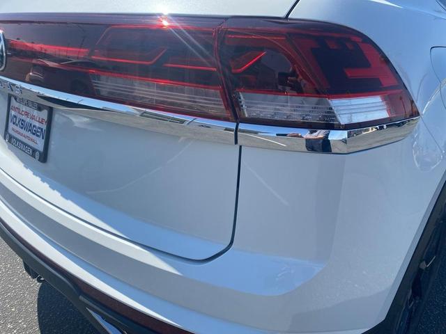 Photo of 2026 White Volkswagen Atlas Cross Sport