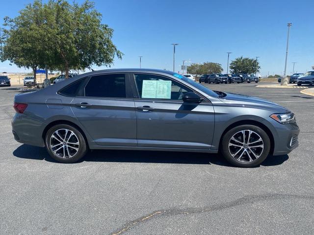 Photo of 2024 Platinum Gray Metallic Volkswagen Jetta