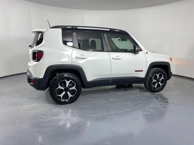 Photo of 2021 Alpine White Clearcoat Jeep Renegade