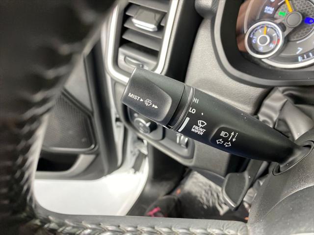 Photo of 2022 Bright White Clearcoat RAM 1500