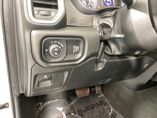 Photo of 2022 Bright White Clearcoat RAM 1500