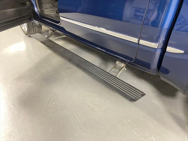 Photo of 2023 Patriot Blue Pearlcoat RAM 1500
