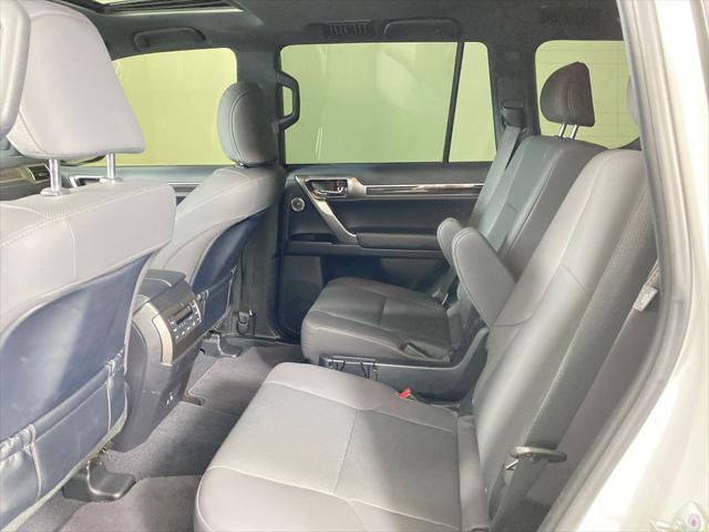 Photo of 2023 Eminent White Pearl Lexus GX 460