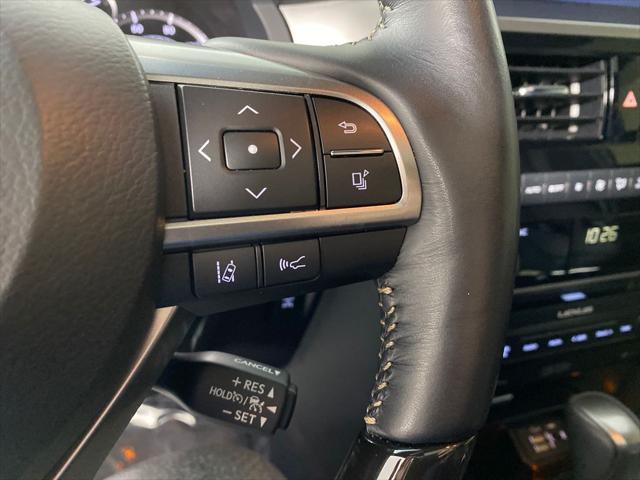 Photo of 2023 Eminent White Pearl Lexus GX 460