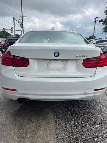 Photo of 2013 White BMW 328