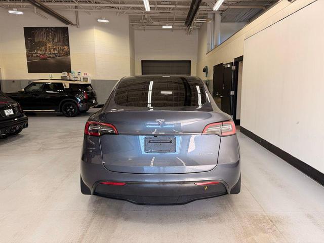 Photo of 2023 Gray Tesla Model Y