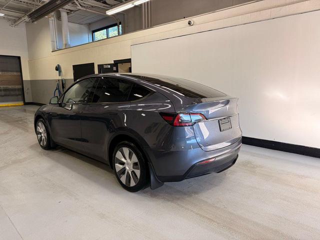 Photo of 2023 Gray Tesla Model Y