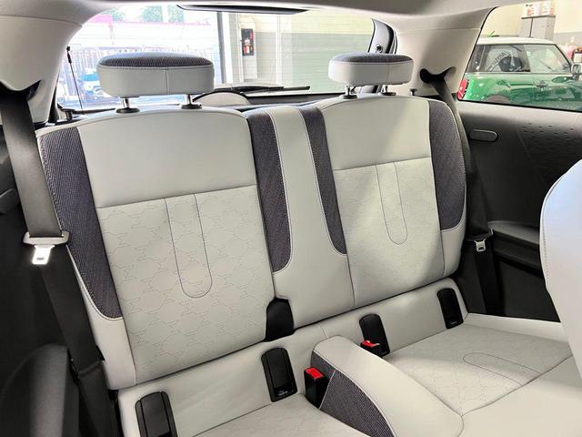 Photo of 2025 Nanuq White Metallic MINI Hardtop