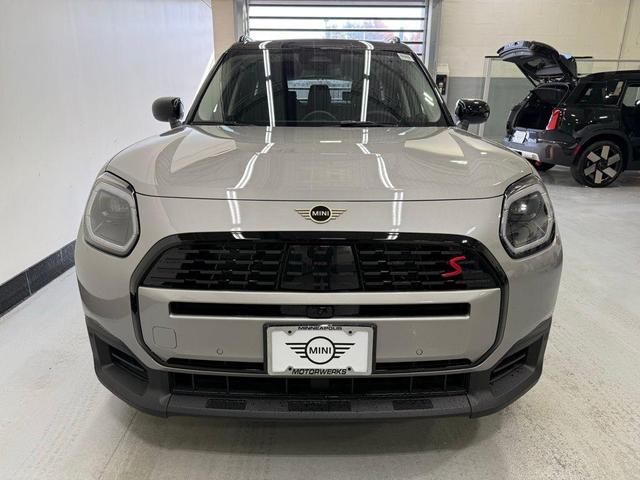 Photo of 2025 Melting Silver III Metallic MINI Countryman