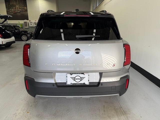 Photo of 2025 Melting Silver III Metallic MINI Countryman