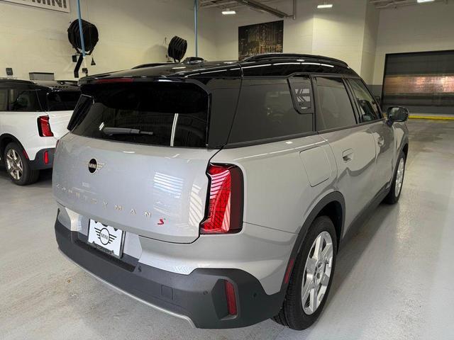 Photo of 2025 Melting Silver III Metallic MINI Countryman