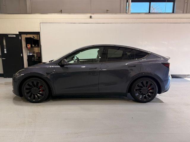 Photo of 2023 Gray Tesla Model Y
