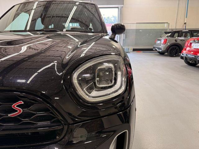 Photo of 2022 Midnight Black Metallic MINI Countryman
