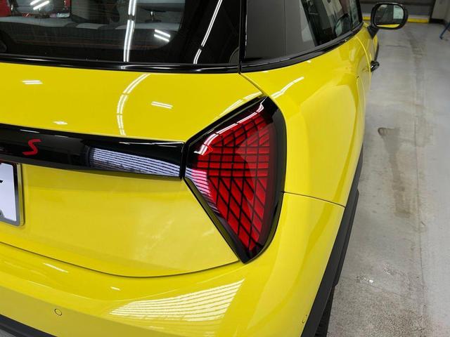 Photo of 2025 Sunny Side Yellow MINI Hardtop