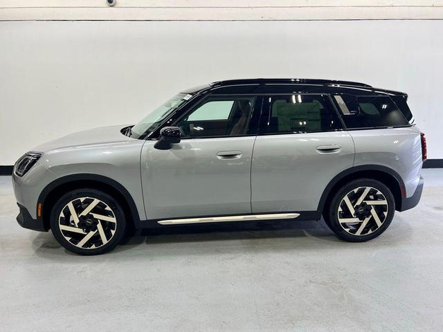 Photo of 2025 Melting Silver III Metallic MINI Countryman