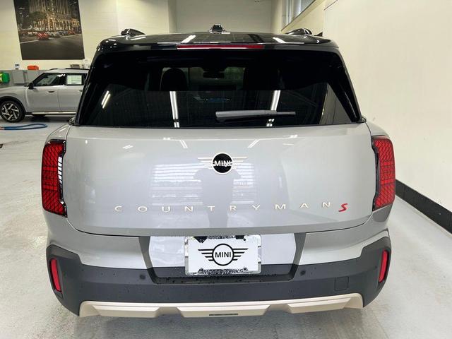 Photo of 2025 Melting Silver III Metallic MINI Countryman