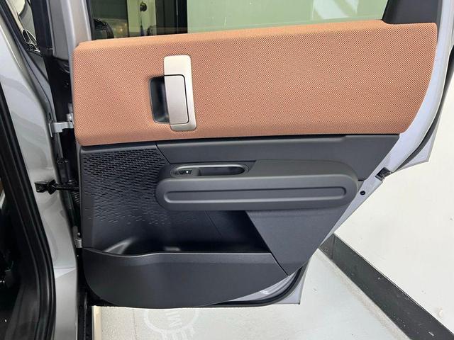 Photo of 2025 Melting Silver III Metallic MINI Countryman