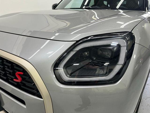Photo of 2025 Melting Silver III Metallic MINI Countryman