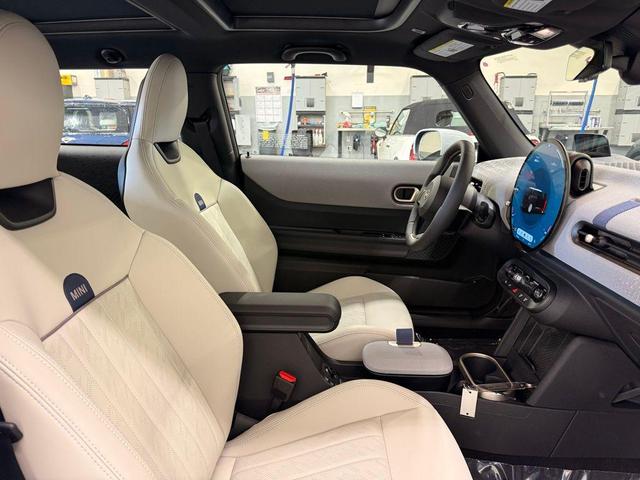 Photo of 2025 Midnight Black II Metallic MINI Hardtop