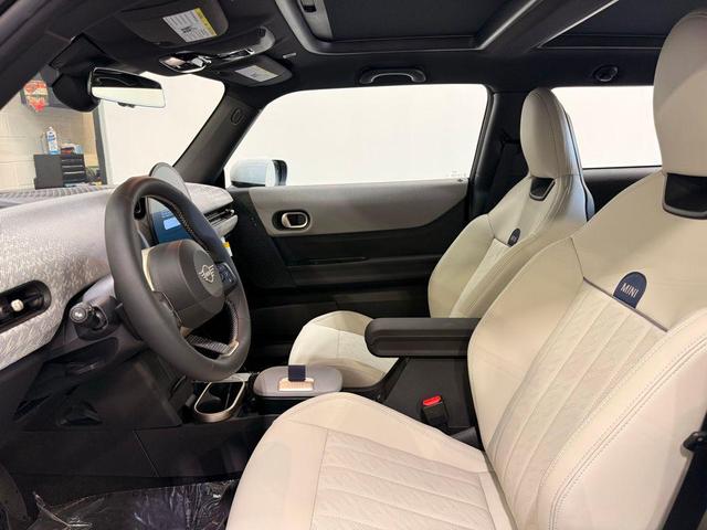 Photo of 2025 Midnight Black II Metallic MINI Hardtop