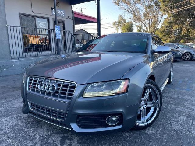 Photo of 2012 Monsoon Gray Metallic Audi S5