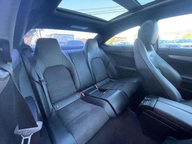 Photo of 2014 Black Mercedes-Benz C-Class
