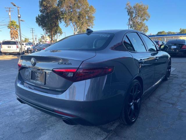 Photo of 2020 Vesuvio Gray Metallic Alfa Romeo Giulia