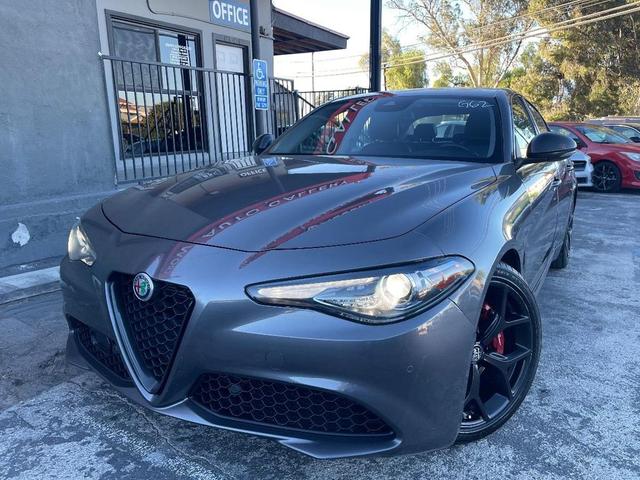 Photo of 2020 Vesuvio Gray Metallic Alfa Romeo Giulia