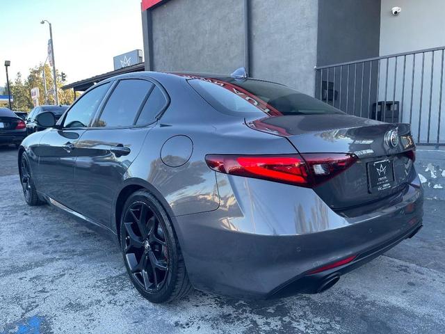 Photo of 2020 Vesuvio Gray Metallic Alfa Romeo Giulia