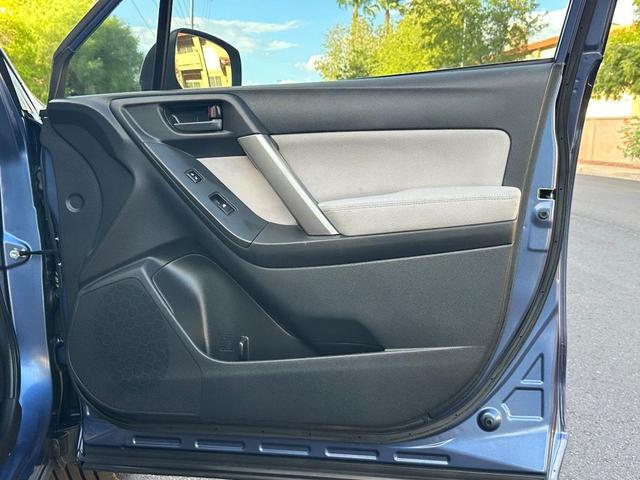 Photo of 2014 Marine Blue Pearl Subaru Forester