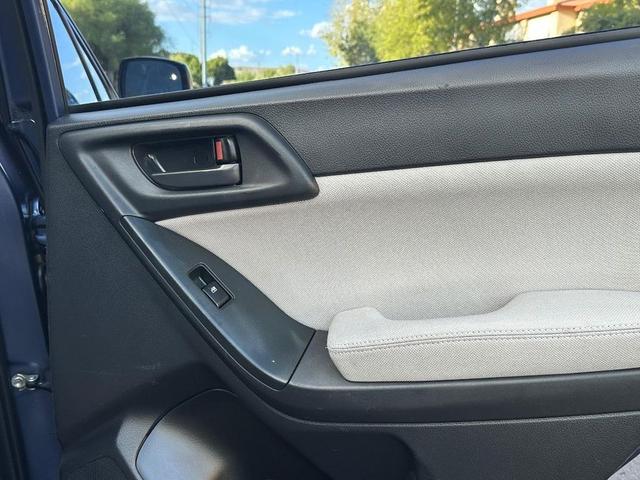 Photo of 2014 Marine Blue Pearl Subaru Forester