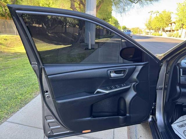 Photo of 2015 Predawn Gray Mica Toyota Camry