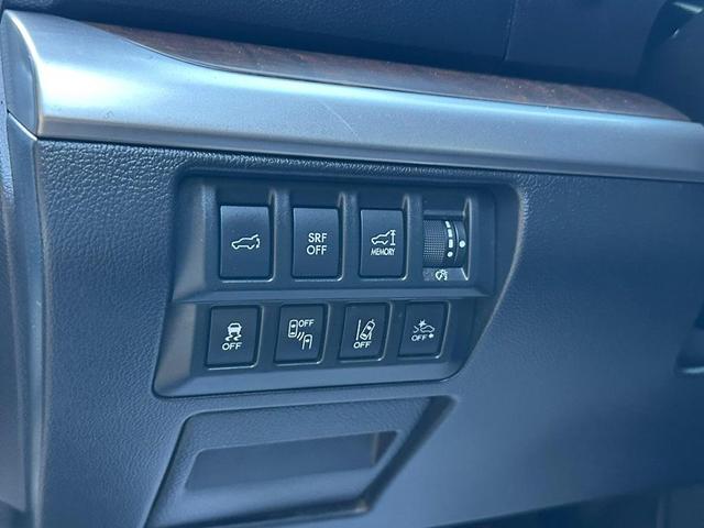 Photo of 2017 Ice Silver Metallic Subaru Outback