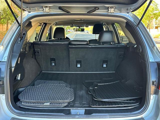 Photo of 2017 Ice Silver Metallic Subaru Outback