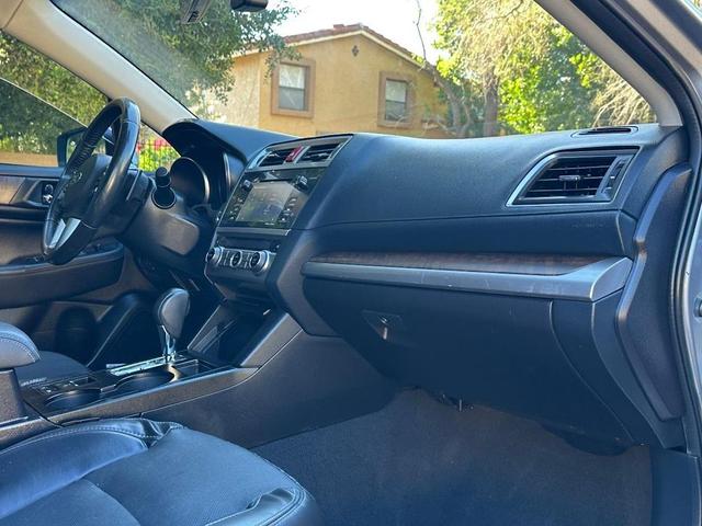 Photo of 2017 Ice Silver Metallic Subaru Outback