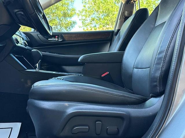 Photo of 2017 Ice Silver Metallic Subaru Outback