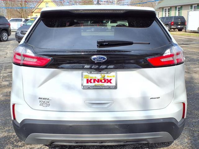 Photo of 2024 White Ford Edge