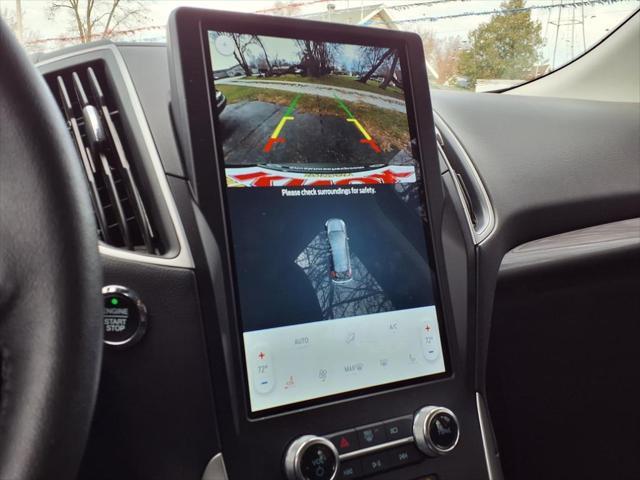 Photo of 2024 White Ford Edge