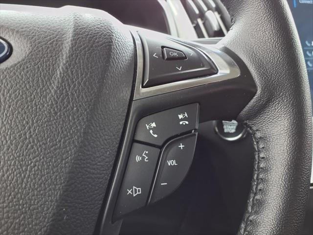 Photo of 2024 White Ford Edge