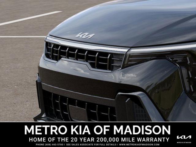 Photo of 2025 Aurora Black Pearl Kia K4