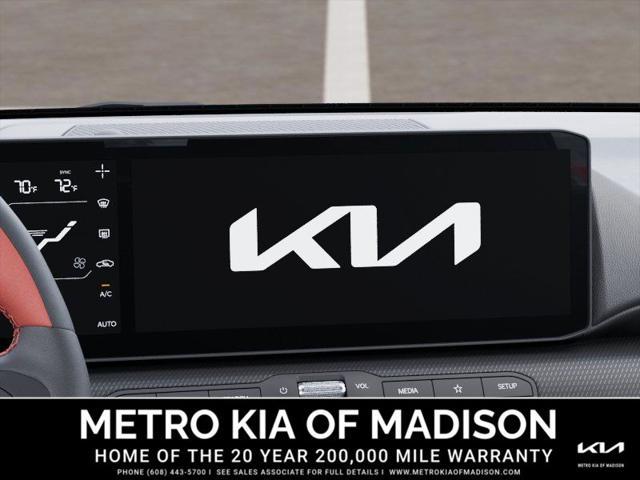 Photo of 2025 Aurora Black Pearl Kia K4