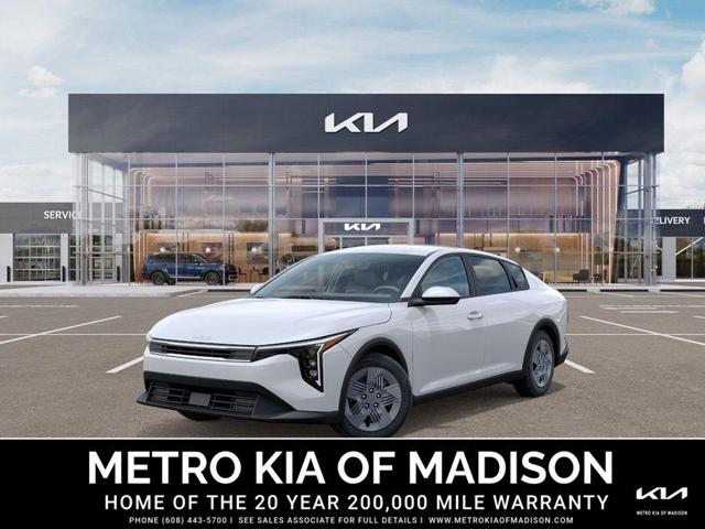 Photo of 2025 Snow White Pearl Kia K4