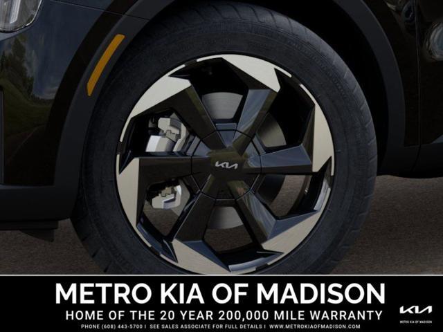 Photo of 2025 Aurora Black Pearl Kia Sorento Hybrid
