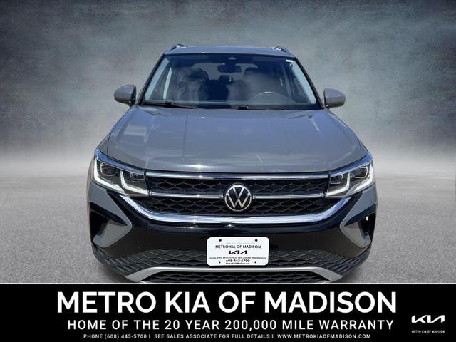 Photo of 2022 Gray Volkswagen Taos