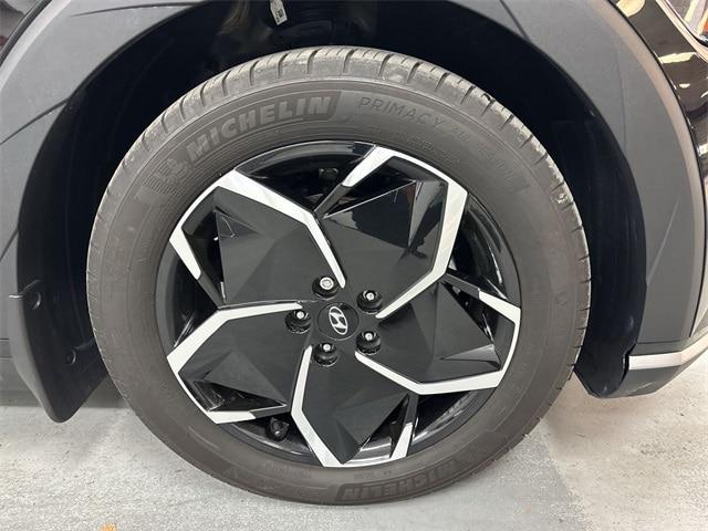 Photo of 2023 Phantom Black Hyundai IONIQ 5