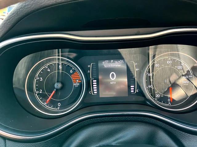 Photo of 2019 Charcoal Jeep Cherokee