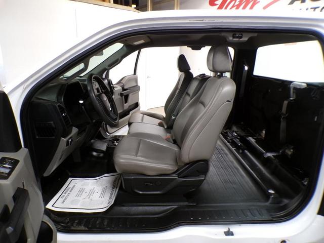Photo of 2019 Oxford White Ford F-150